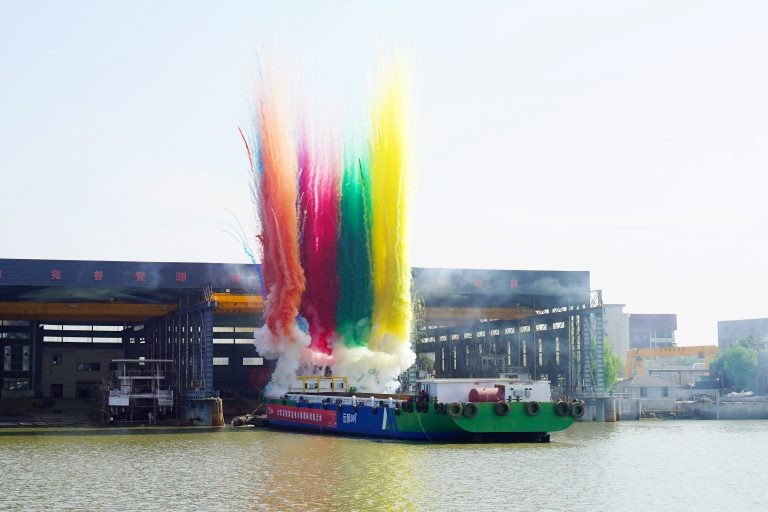 Geely launches methanol-hydrogen hybrid electric riverboat in China