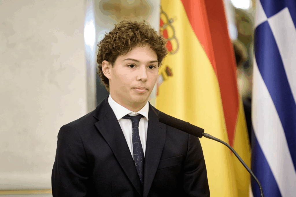 The President of Hungary awarded Greek surfer for heroic sea rescue