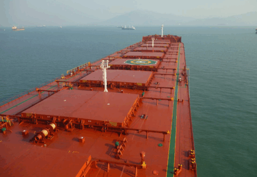 Diana Shipping locks charter deal for capesize with Glencore