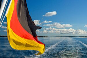 German seafarers secure wage increases in new 30-month contract deal