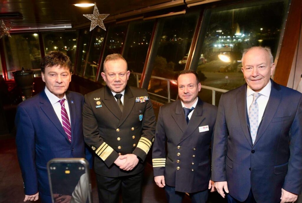 Greece extends gratitude to seafarers and Coast Guard personnel