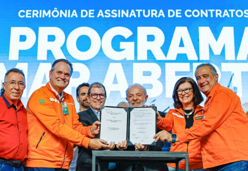 Petrobras signs R$2.8bn worth deals for gas carriers, barges, pushboats