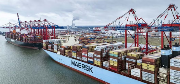 Maersk, Hapag-Lloyd to route one Gemini service through Red Sea with naval support