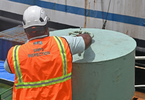 Fuel cleared from grounded cruise ship in Fiji