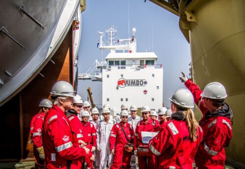 Jumbo signs two new L-Class heavy lift vessels