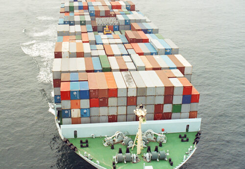 Global Ship Lease splashes $917m for 10-new boxships to replace ‘cash cows’