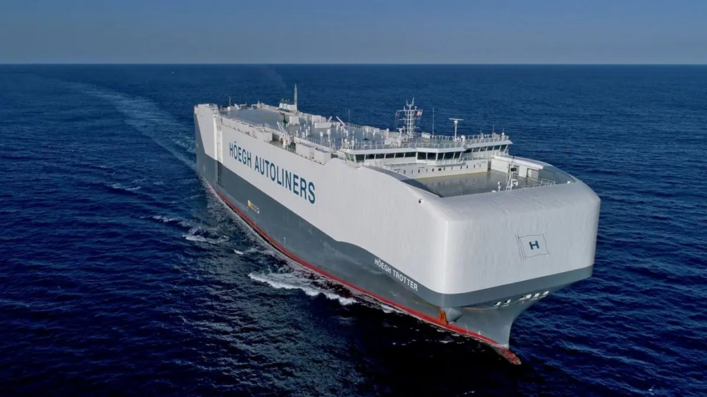 Höegh Autoliners inks three-year deal