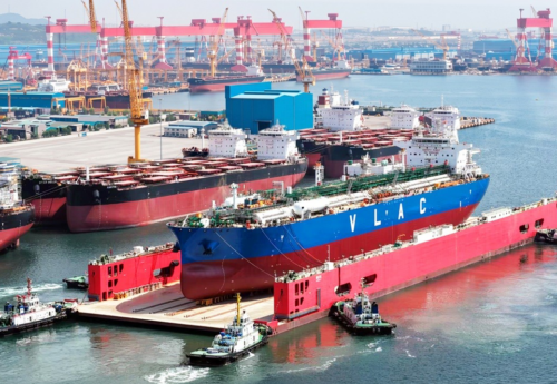 ADNOC L&S acquires 11 VLGCs and VLCCs in $1.3B fleet expansion