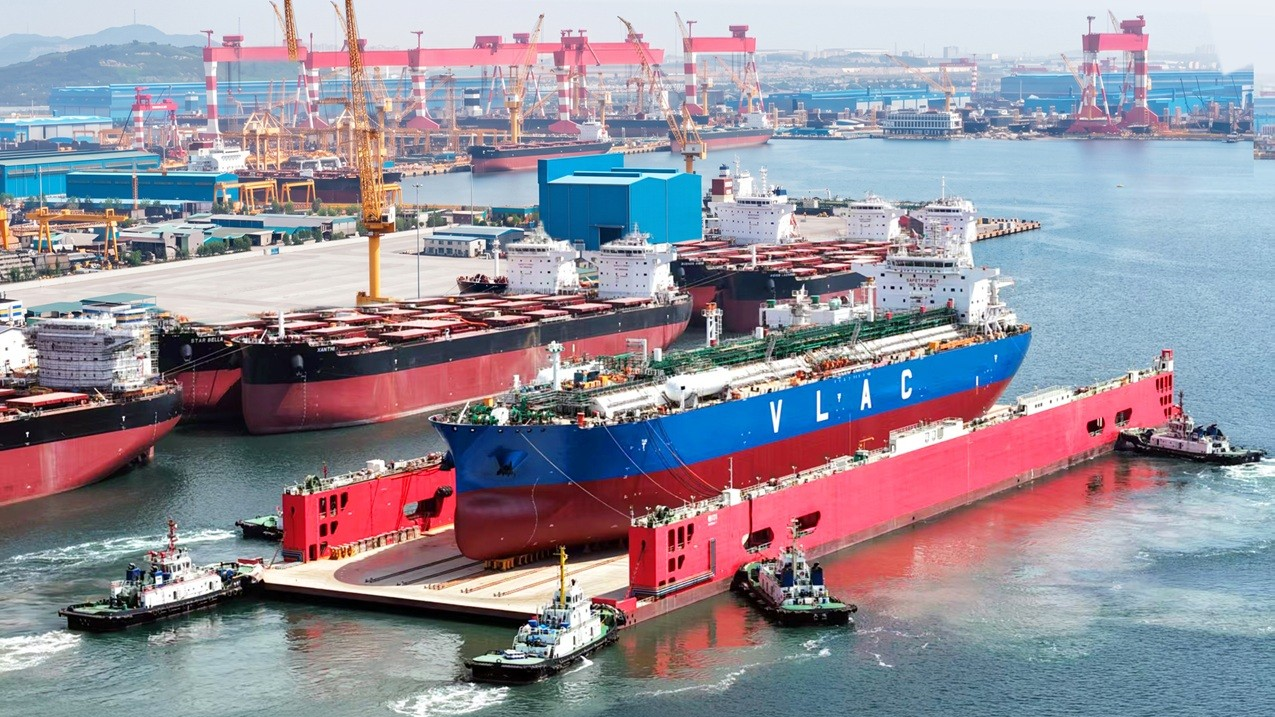 ADNOC L&S acquires 11 VLGCs and VLCCs in $1.3B fleet expansion