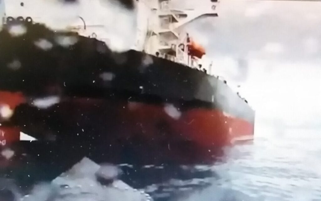 Ukraine confirms strike on Russian container ship - Video for Greek tanker