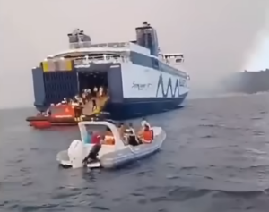 Greek Coast Guard and Speedrunner Jet evacuate 481 people from Siviri beach