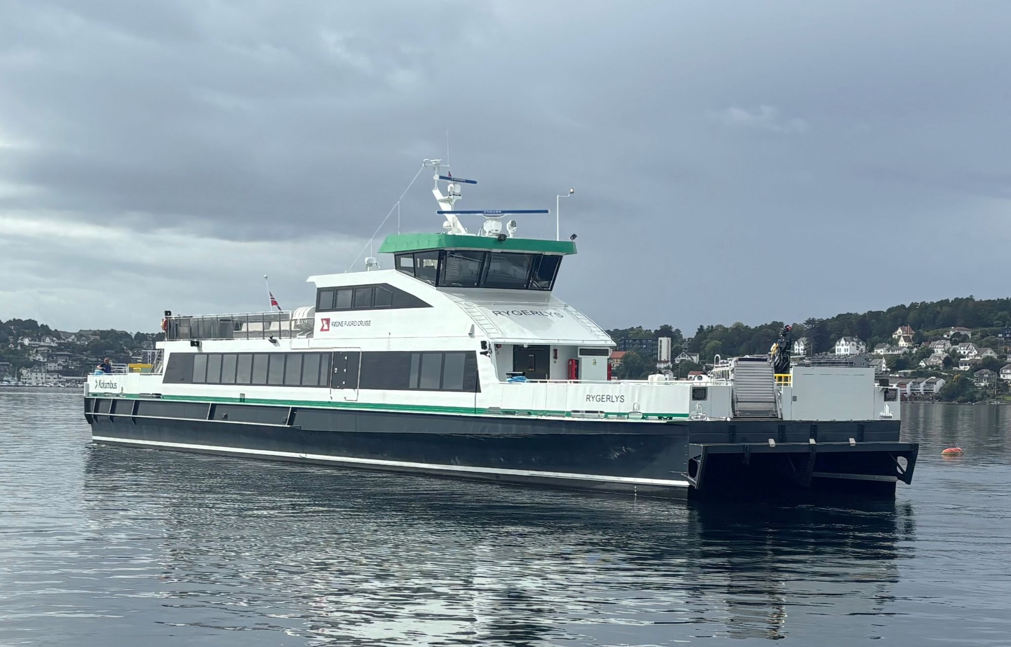 Electric catamaran ferry Rygerlys.
