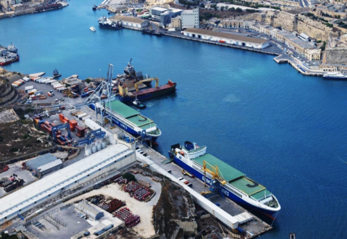 A.P. Moller Capital acquires port terminal operator Portek from Mitsui