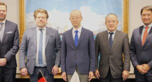 Japanese major MOL secures FSRU charter with Deutsche ReGas