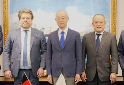 Japanese major MOL secures FSRU charter with Deutsche ReGas