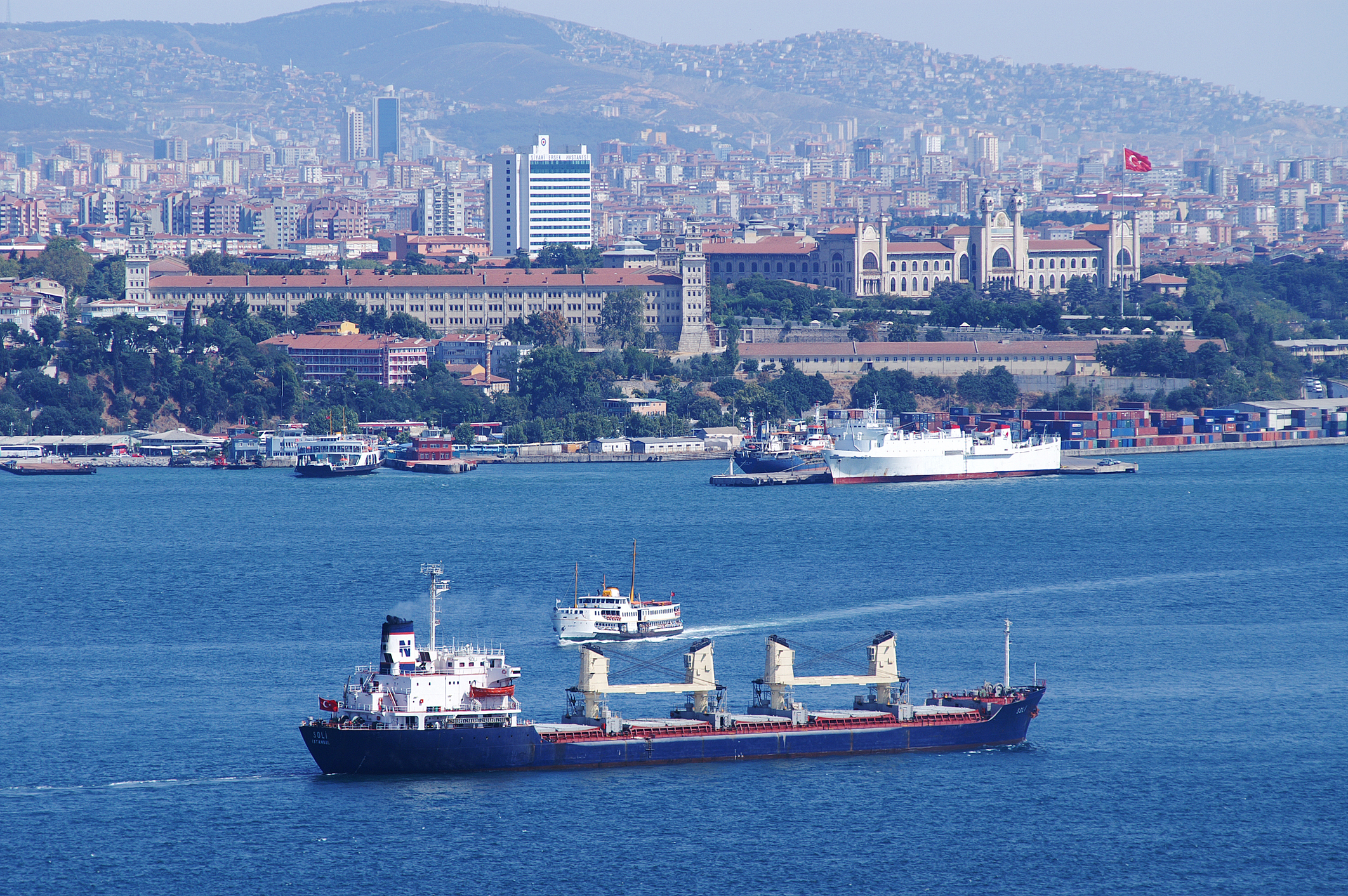 Trilateral Black Sea talks: Coordination agreed, Türkiye to keep straits shut to warships